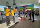 Sambut Hari Bhayangkara ke-80, Polres Malang Bersih-Bersih Vihara di Lawang