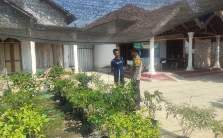 Bhabinkamtibmas Desa Klorogan Ajak Warga Manfaatkan Lahan Produktif untuk Mendukung Ketahanan Pangan