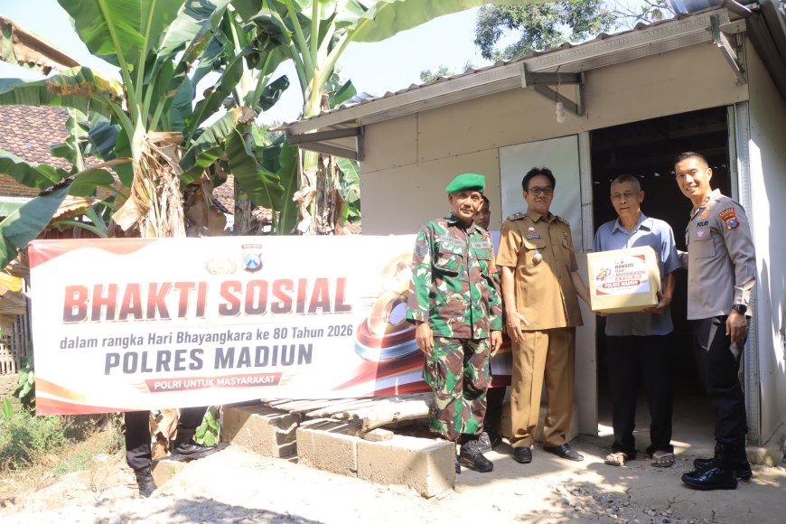 Kapolres Madiun Salurkan Bantuan Sosial Door to Door, Wujud Kepedulian Nyata di Hari Bhayangkara ke-80 Tahun 2026
